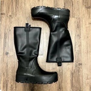 Ugg Raincloud tall boots, black size 10, never worn